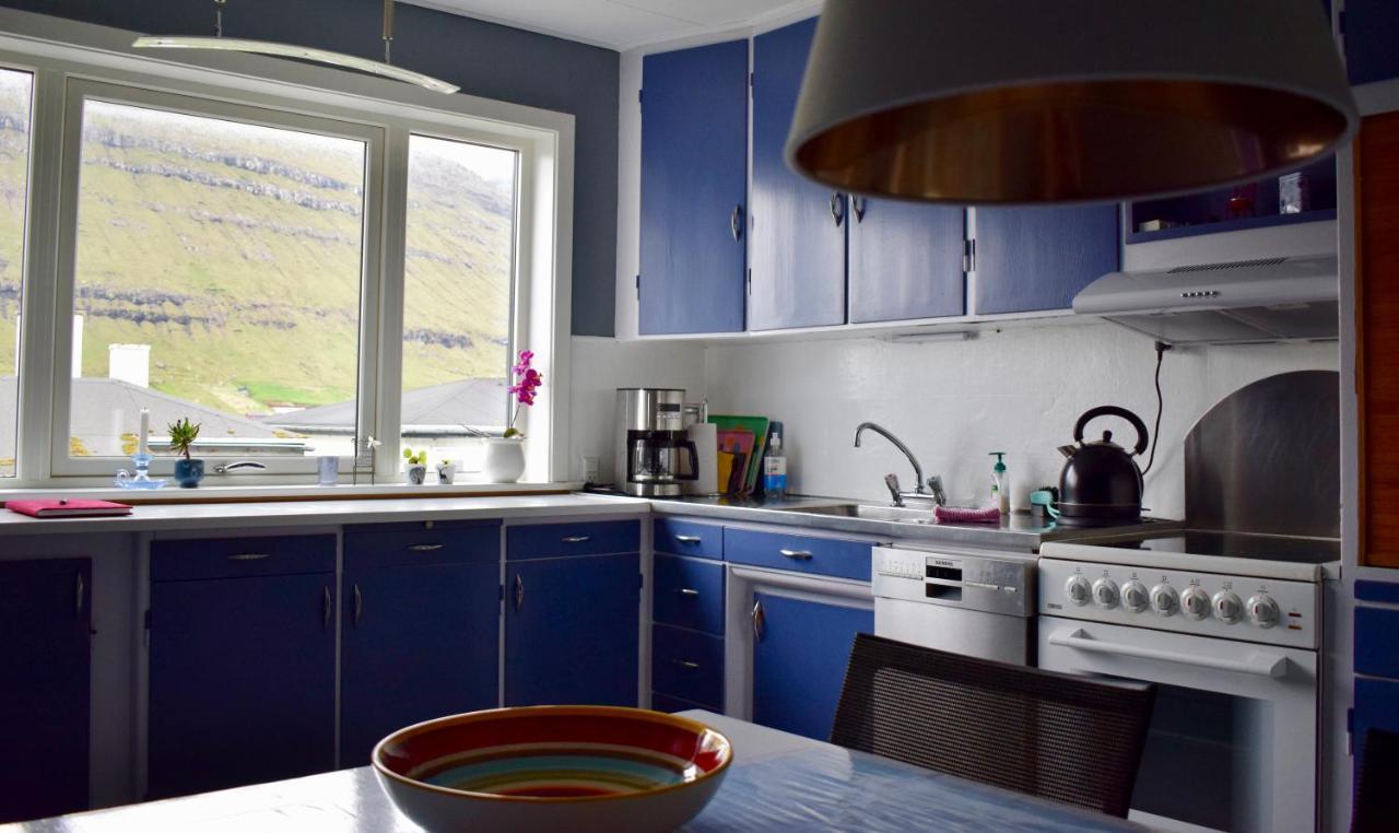 Brekkustova - Modern, Cosy And Spacious Apartment Klaksvík Exteriör bild